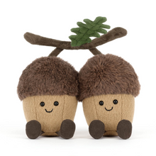 Cargar imagen en el visor de la galería, Bellotas bosque / Amuseables Ort & Tum Acorns Jellycat 18x18x6 cm