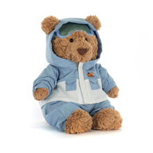 Cargar imagen en el visor de la galería, Oso ropa nieve / Bartholomew Bear 'Snow Suit 26x12x8 cm