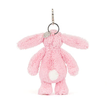 Cargar imagen en el visor de la galería, Llavero conejito rosa con flores / Blushkin Blossom Bunny Bag Charm Jellycat 18x5x4 cm