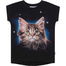 Cargar imagen en el visor de la galería, Camiseta manga corta gato negra / Space Cat  Ragnhilde Molo
