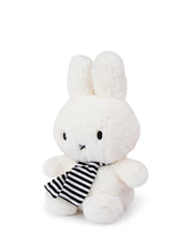 Cargar imagen en el visor de la galería, Miffy with Scarf - 33 cm - 13
