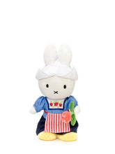 Cargar imagen en el visor de la galería, Miffy Farmers Wife with Tulip 24 cm - 9,5'
