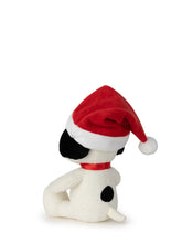 Cargar imagen en el visor de la galería, Snoopy with Christmas Hat - 17 cm - 7
