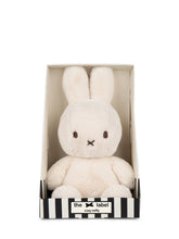 Cargar imagen en el visor de la galería, Cozy Miffy in giftbox White - 23 cm - 9
