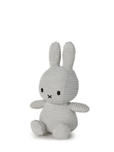 Cargar imagen en el visor de la galería, Miffy ECO Corduroy - 23 cm - 9  Soft Grey
