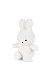 Cargar imagen en el visor de la galería, Miffy ECO Cotton Candy  White - 23 cm - 9&#39;&#39;
