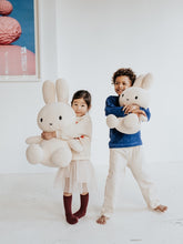 Cargar imagen en el visor de la galería, Miffy Terry - 70 cm - 27,5
