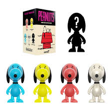 PEANUTS MORE SNOOPIES BLIND BOX ACTION FIGURE