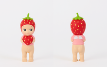 Cargar imagen en el visor de la galería, Strawberry Love Series Sonny Angel edicion limitada
