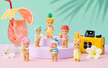 Cargar imagen en el visor de la galería, Summer Vacation sun_kisses Style Sonny Angel edicion limitada
