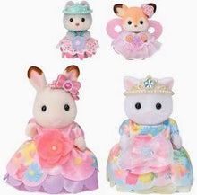 Cargar imagen en el visor de la galería, Princesas floreciendo  / Flowering Princesses Set Sylvanian Families
